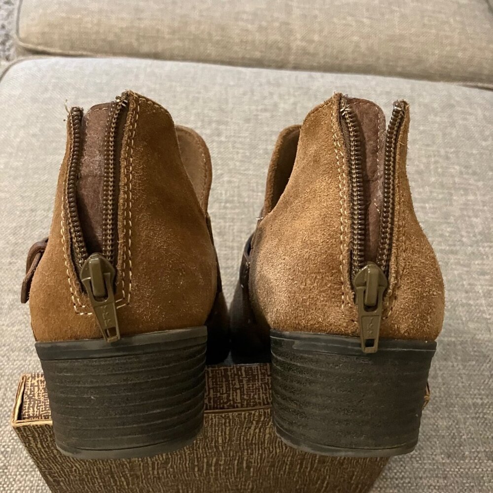Earth Origins Destiny Suede Heeled Brown Ankle Boot Women's Size 8.5W - Picture 9 of 16